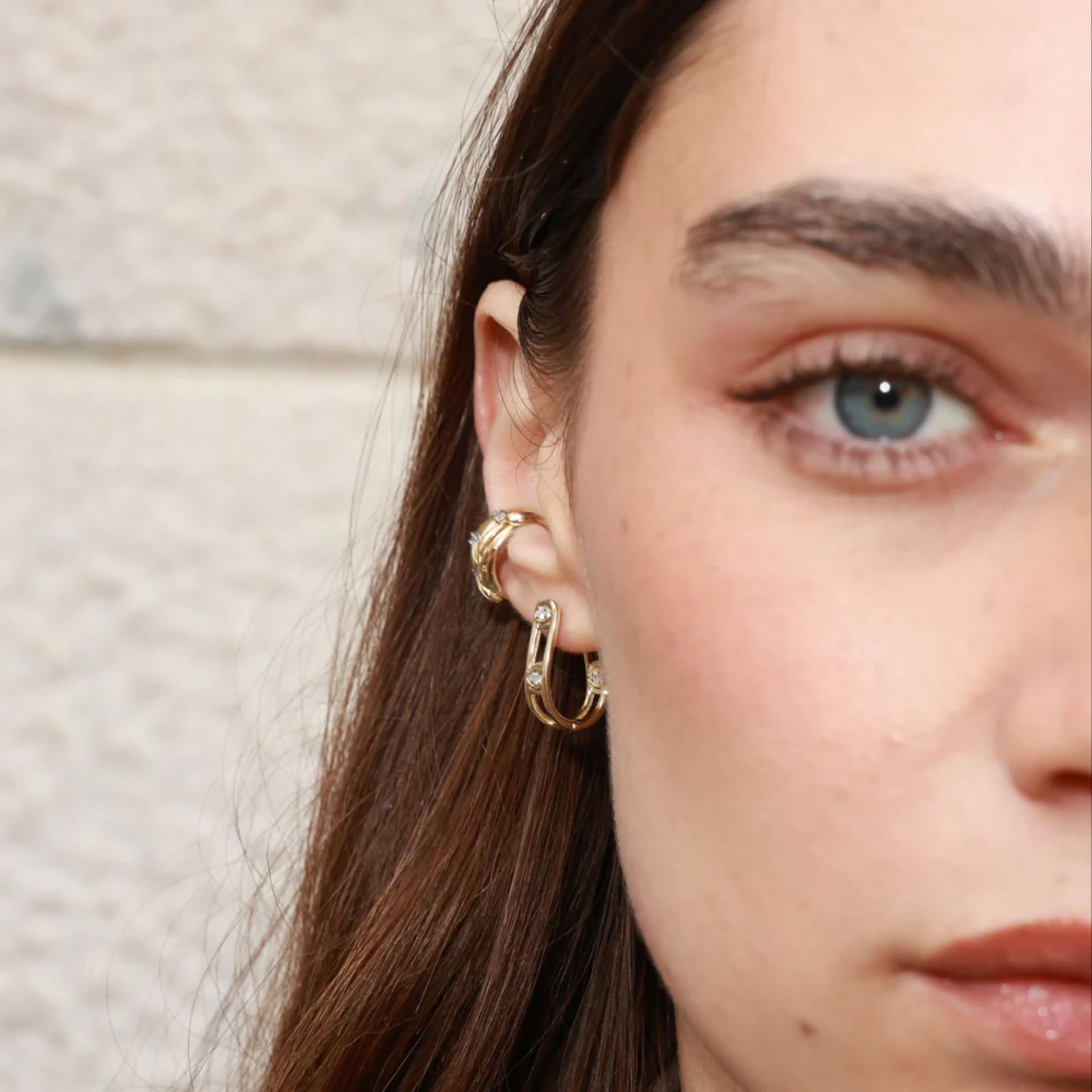 Pathra Sleek Small Halka Küpe resmi