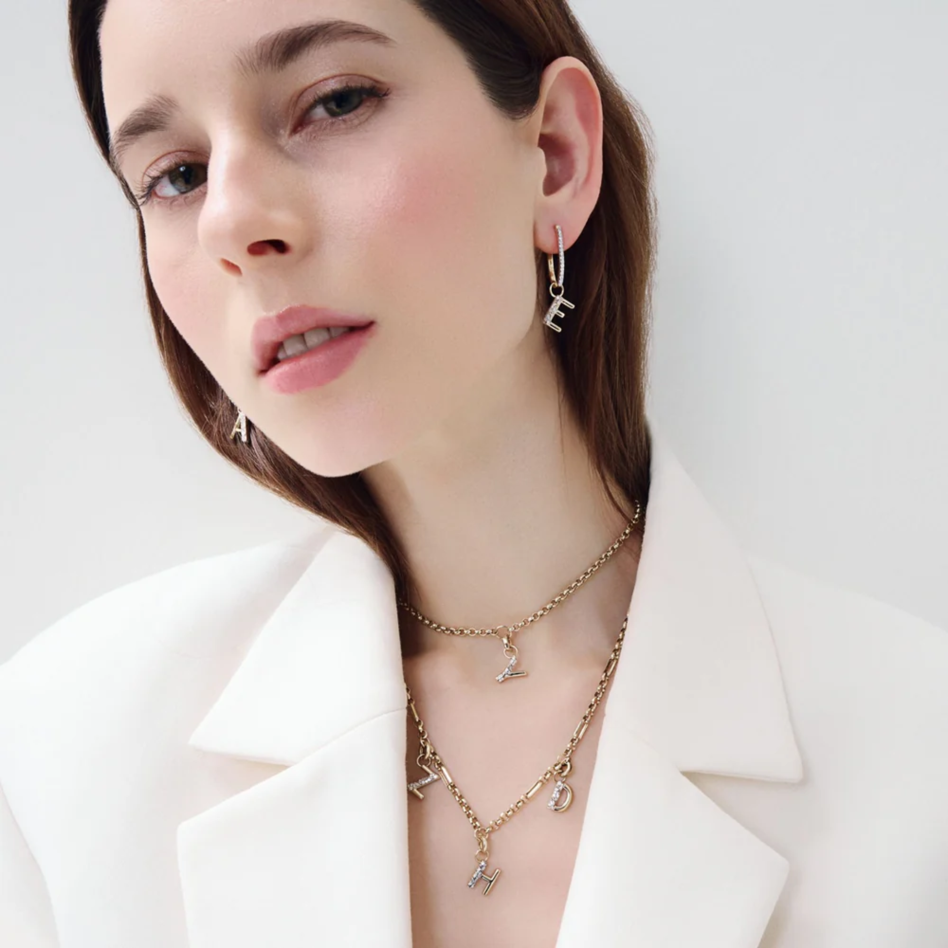 Small Mahuka Pave Diamod Halka Küpe resmi