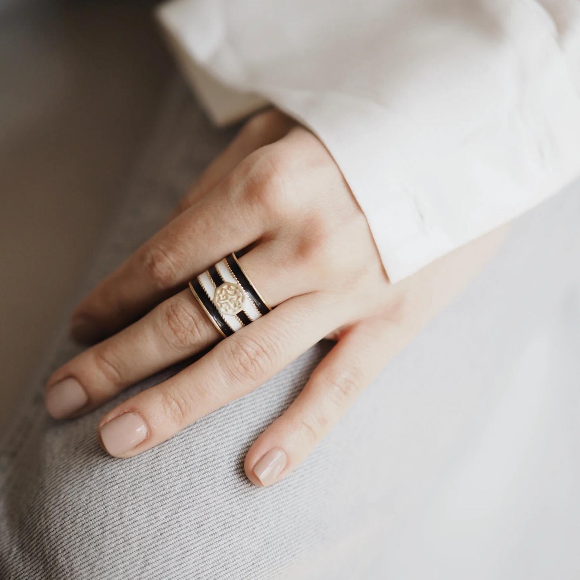 Adel Çizgili Gümüş Yüzük resmi