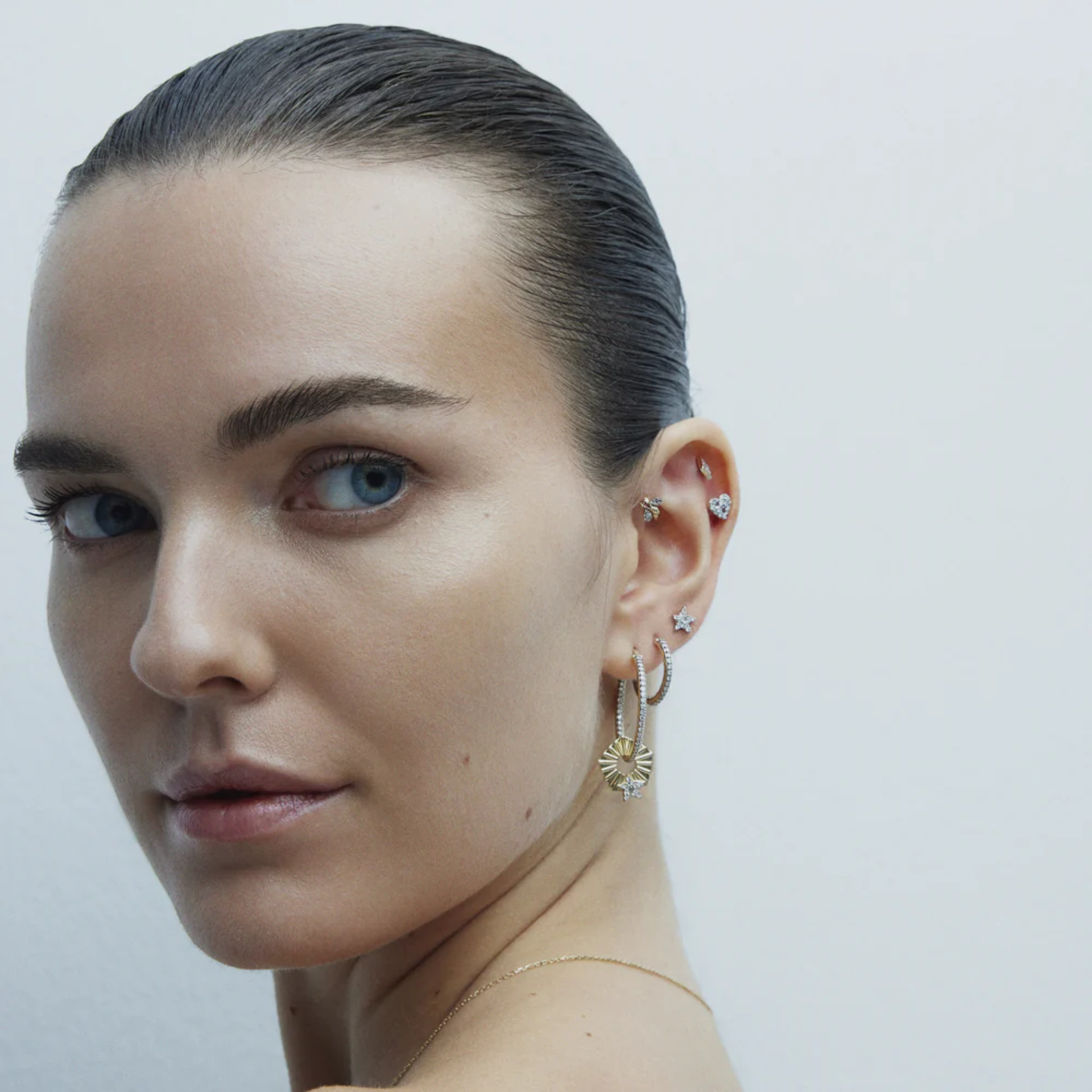 Stella Penta Disk resmi