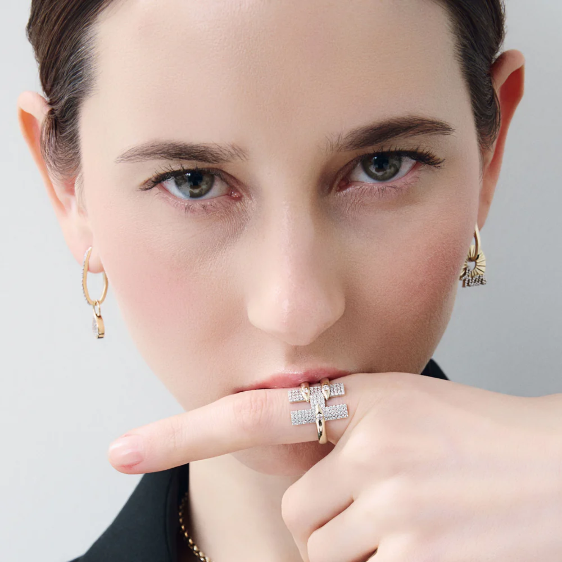 Presa Initial H Harf Yüzük resmi