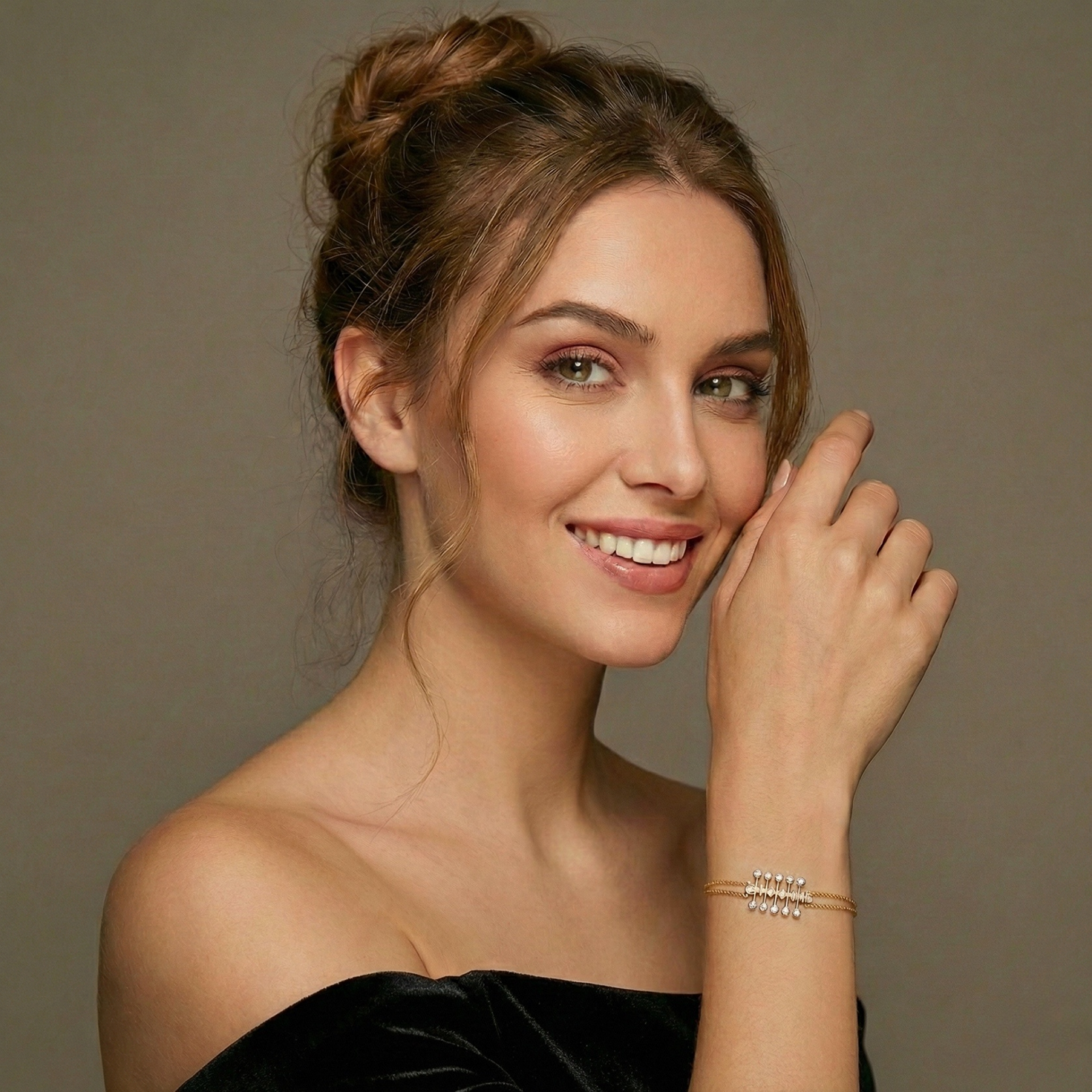 Starlit Avenue Bileklik resmi