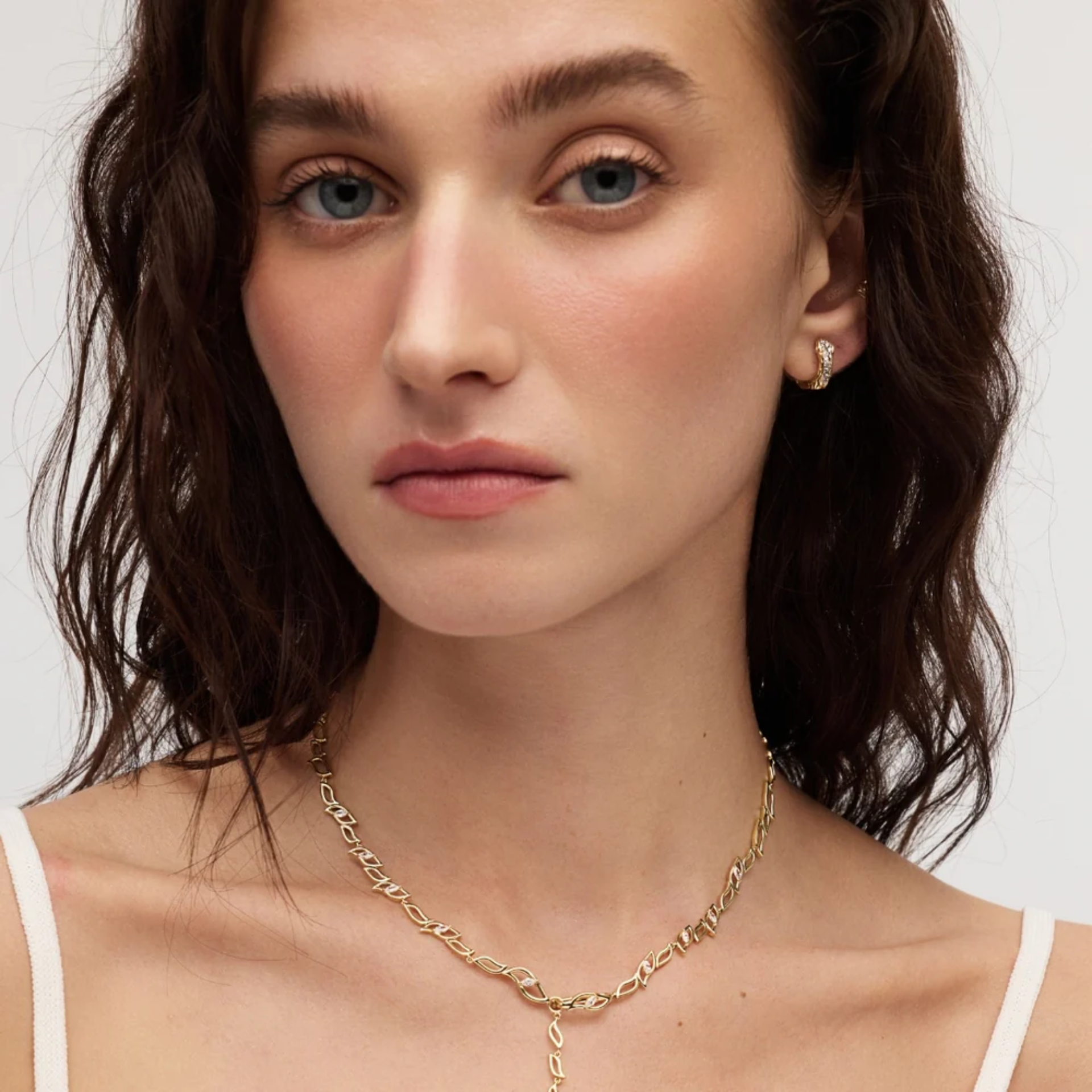 Pyra Petite Hoop Pırlanta Küpe resmi